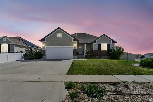 906 E Sam Cir, Clearfield, UT 84015 - #1