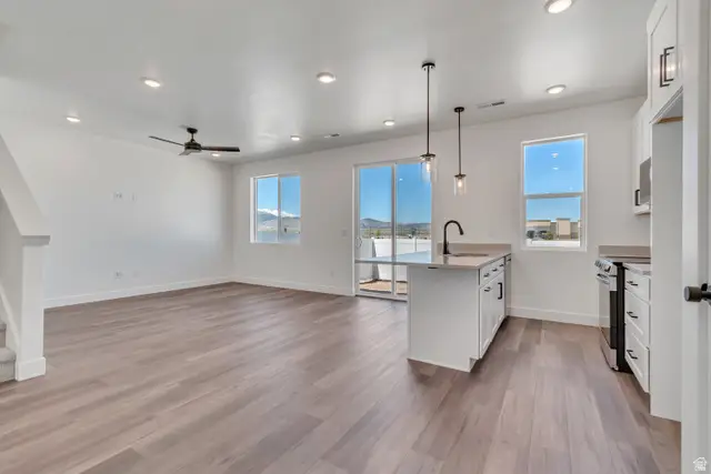 667 E Ryegrass Dr #302, Eagle Mountain, UT 84005 - #3