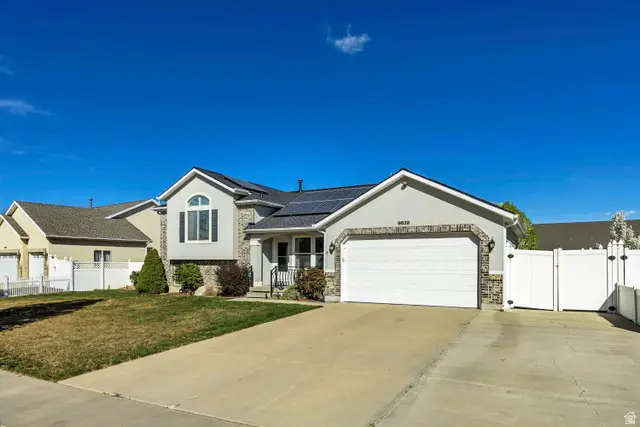 9639 S Skye Park Rd W, South Jordan, UT 84009 - #2