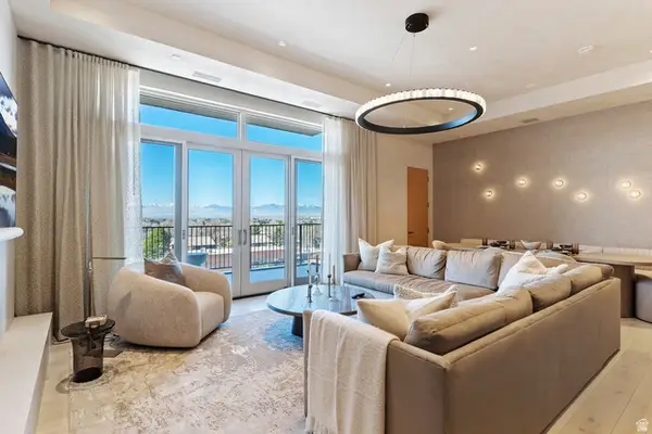 1920 E Rodeo Walk Dr Dr S, Holladay, UT 84117