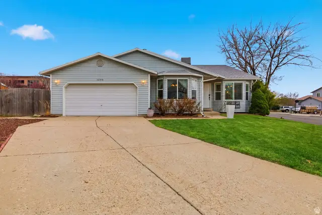 1206 E Moss Cir, Midvale, UT 84047 - #1
