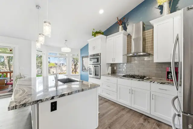 10218 S Sandy Willows Cv, Sandy, UT 84070 - #3