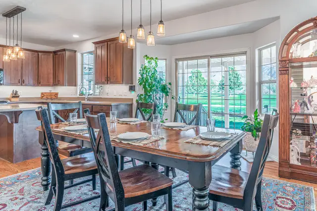 777 E Apple Blossom Way, Fruit Heights, UT 84037 - #2