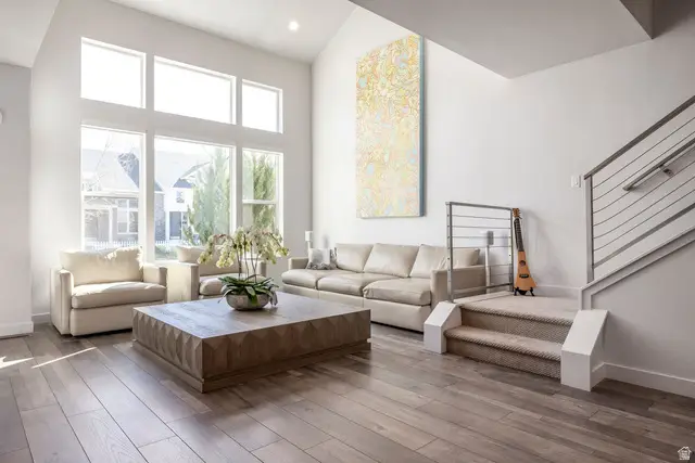 1055 S Painted Horse Ln W, Bluffdale, UT 84065 - #2