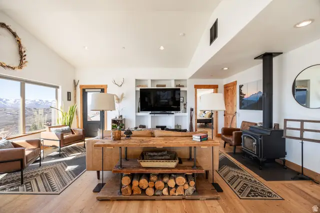 277 E Crestview Dr, Wanship, UT 84017 - #3