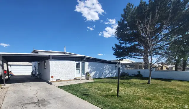 5123 Lambeth St, Taylorsville, UT 84118 - #3