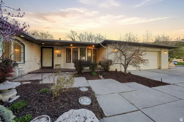 1109 E Sherwood Dr, Kaysville, UT 84037 - #1