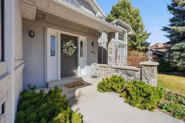 1093 E Birchbrook Cir, Cottonwood Heights, UT 84047 - #3