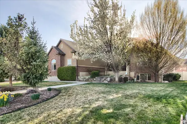 15 N 3300 W, Layton, UT 84041