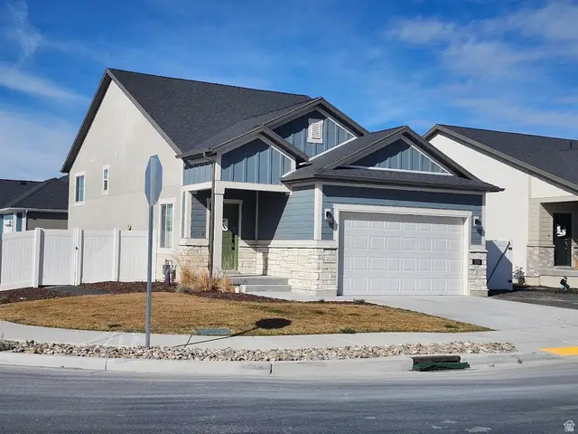 1006 W Peregrine Dr, Stansbury Park, UT 84074 - #2