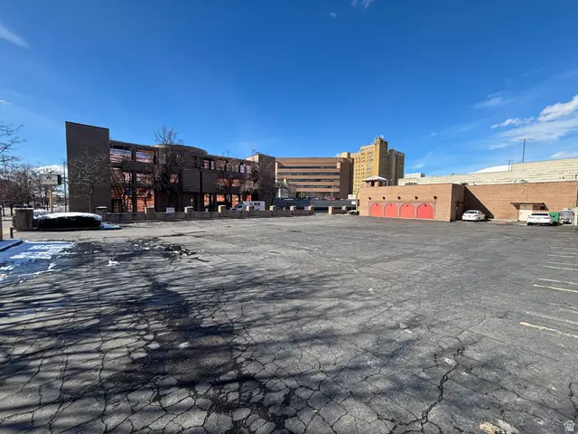 2564 Ogden Ave, Ogden, UT 84401 - #1