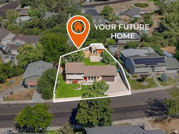 1085 E Grove Creek Dr N, Pleasant Grove, UT 84062