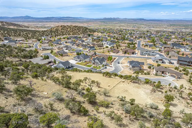 1960 N Mahogany Cir #7B, Cedar City, UT 84721 - #2