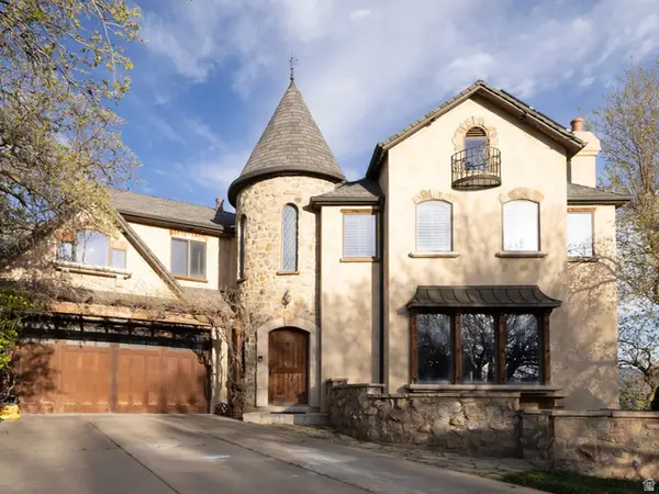 1572 N Stayner Dr W, Farmington, UT 84025