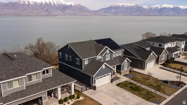 2422 S Blue Water Ln, Saratoga Springs, UT 84045 - #3