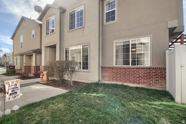 124 Birmingham Ln, North Salt Lake, UT 84054 - #2