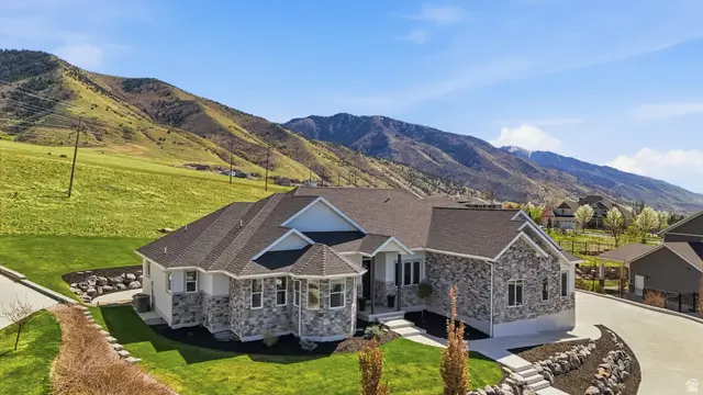 3426 N Sun Dancer Loop, North Logan, UT 84341 - #2