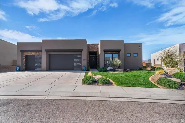 1559 W Firepit Dr, St. George, UT 84770