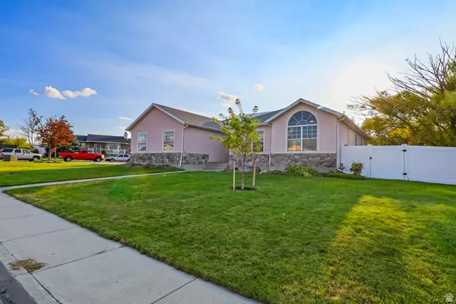 49 Tiebreaker Cir, Grantsville, UT 84029 - #2