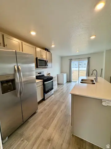 1051 Merchant Rd, Saratoga Springs, UT 84043 - #1