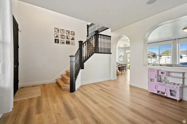 824 W Southhampton Dr N, North Salt Lake, UT 84054 - #2