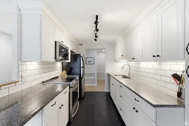 521 E 5th Ave N #206, Salt Lake City, UT 84103 - #2