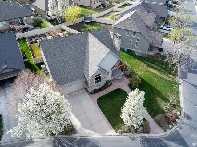 1997 W Crescent Dr, Mapleton, UT 84664 - #3