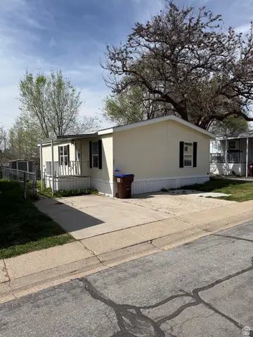 526 N 1350 W #204, Clearfield, UT 84015 - #1