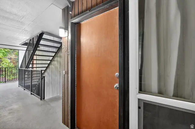438 N Center St #304, Salt Lake City, UT 84103 - #3