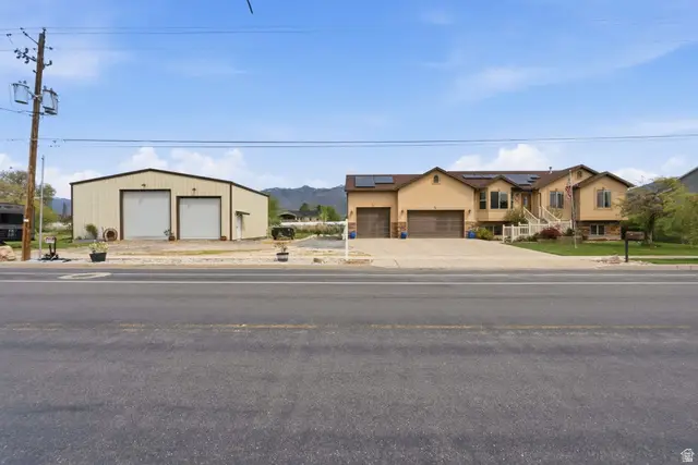 445 S Sunset Dr W, Kaysville, UT 84037 - #2