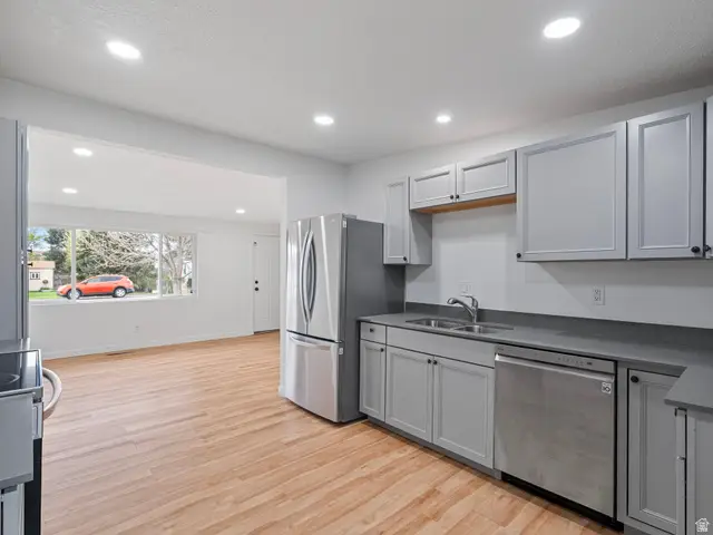 524 N 900 E, Lehi, UT 84043 - #3