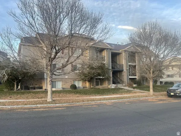 3365 E Ridge Loop W #K12, Eagle Mountain, UT 84005