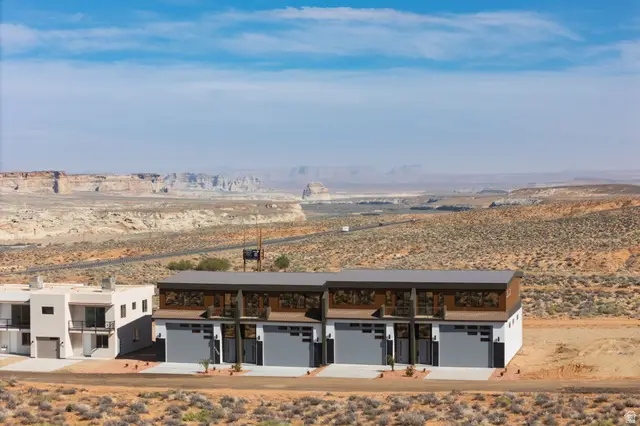 1330 E Lone Rock Dr, Big Water, UT 84741 - #3