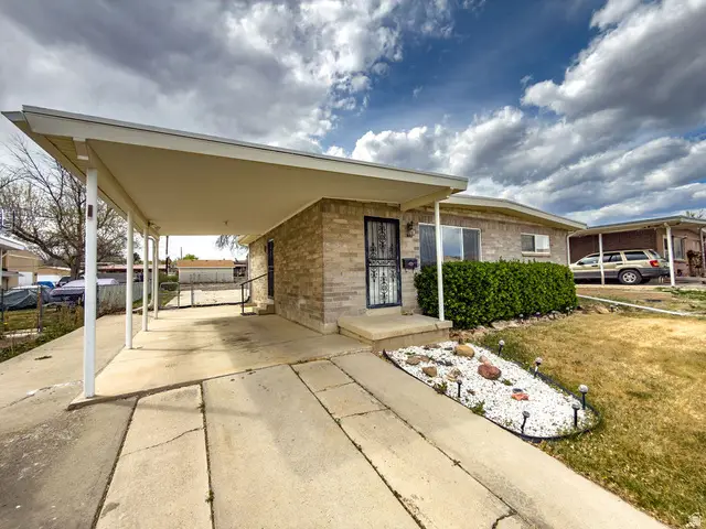 883 N 900 E, Price, UT 84501 - #2