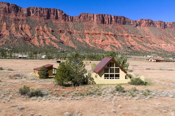 139 E Buchanan Ln #139, Castle Valley, UT 84532