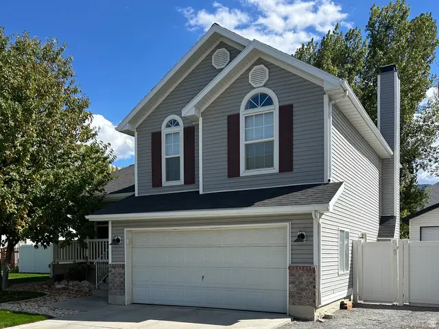 699 Country Club Dr, Stansbury Park, UT 84074 - #2