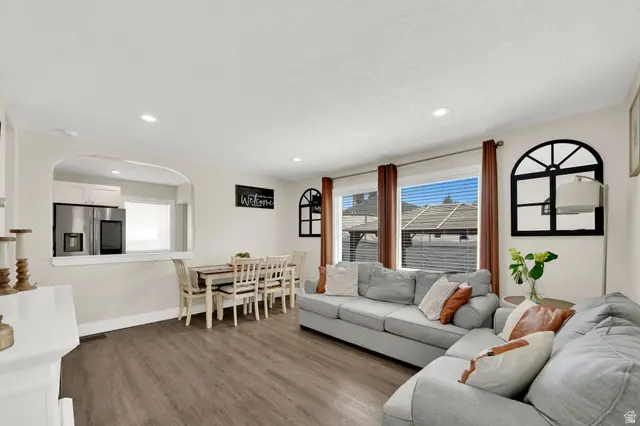 3808 S Raymond Ave E, South Ogden, UT 84403 - #3