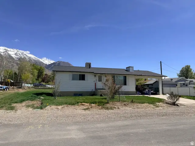 220 N Main St, Pleasant Grove, UT 84062 - #3