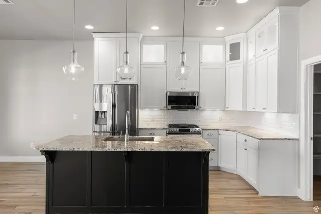 411 N Highland Pkwy, Washington, UT 84780 - #3