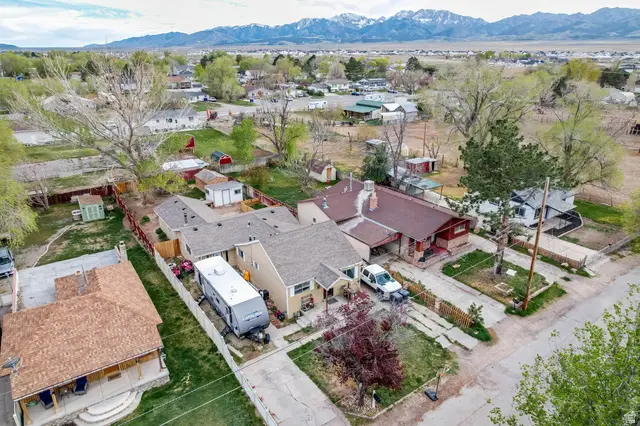 325 W Peach S, Grantsville, UT 84029 - #3