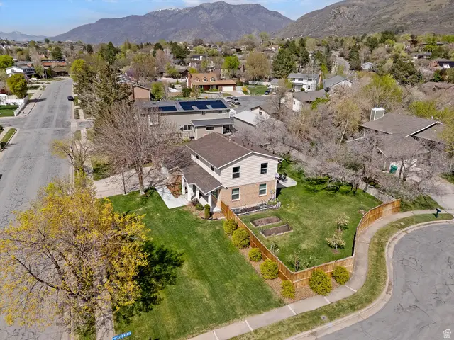 2220 N Joni Dr, Layton, UT 84040 - #3