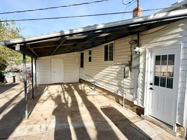 21 S Villa Dr, Clearfield, UT 84015 - #3