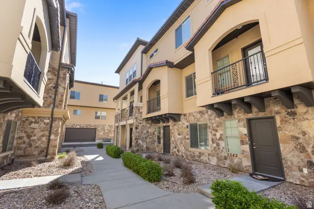 5538 W Naples Dr, Highland, UT 84003 - #2