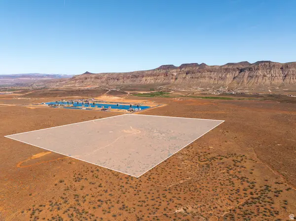 Address Withheld By Seller, Hurricane, UT 84737