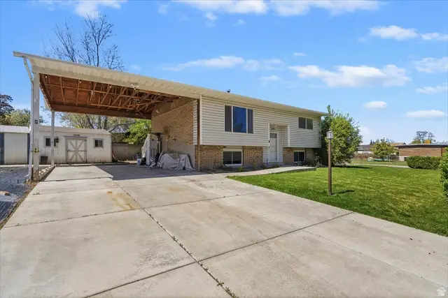 3908 S Lorna Dr, West Valley City, UT 84120 - #3