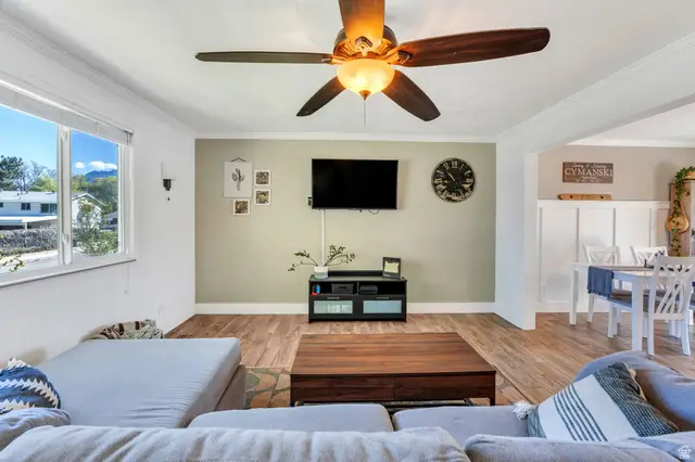 634 E Pico St, Sandy, UT 84070 - #3