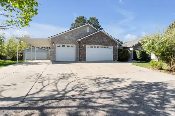 1818 E Latimer Ct, Millcreek, UT 84106