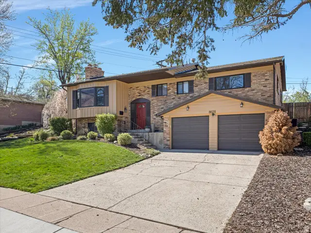 8628 S Mount Majestic Rd, Sandy, UT 84093 - #3