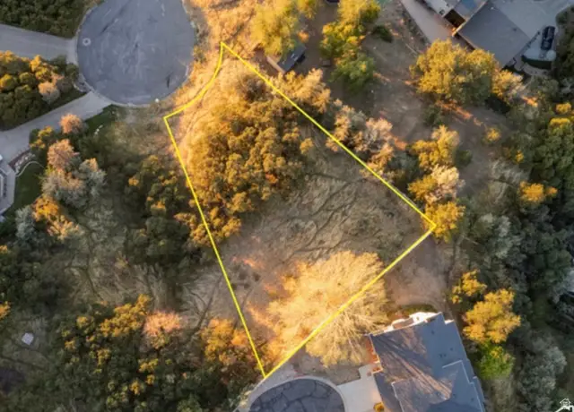 3721 S Oakridge Ct E, Bountiful, UT 84010 - #1