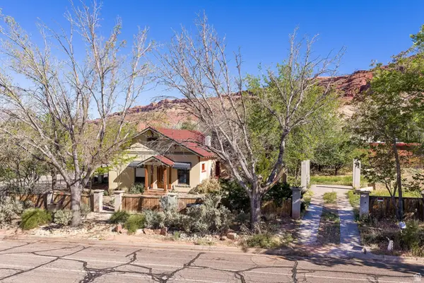 125 E 200 N, Moab, UT 84532